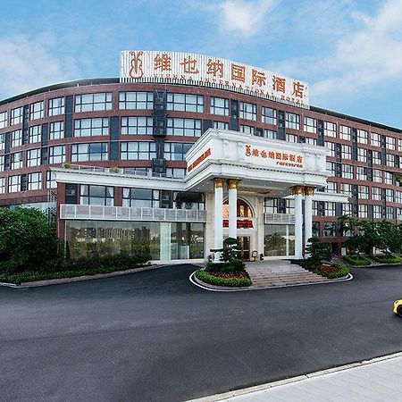 Vienna International Hotel Luogang Wanda Plaza Гуанчжоу Екстер'єр фото