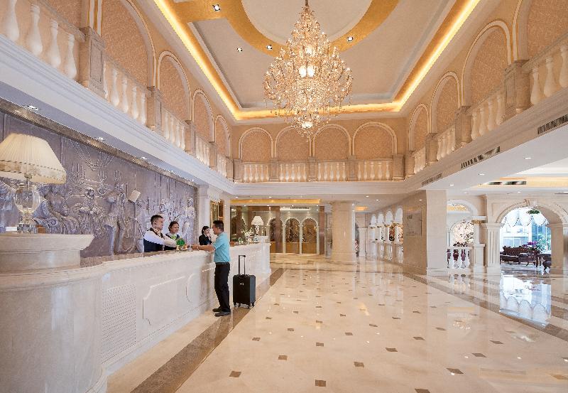 Vienna International Hotel Luogang Wanda Plaza Гуанчжоу Екстер'єр фото